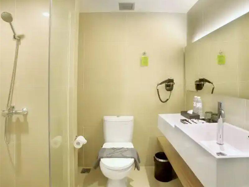 Hotel The Zuri Baturaja Baturaja  Zewnętrze zdjęcie